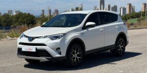 TOYOTA RAV4 2.5 HYBRID 197HP FEEL