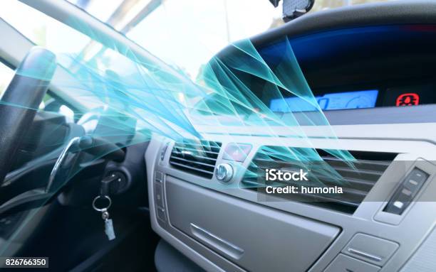 Cómo usar correctamente el aire acondicionado del coche para evitar averías y malos olores