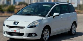 PEUGEOT 5008 1.6 BHDI 115CV ALLURE 7 PLAZAS